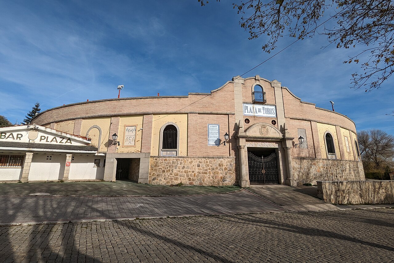 plaza de toros de Miraflores de la Sierra