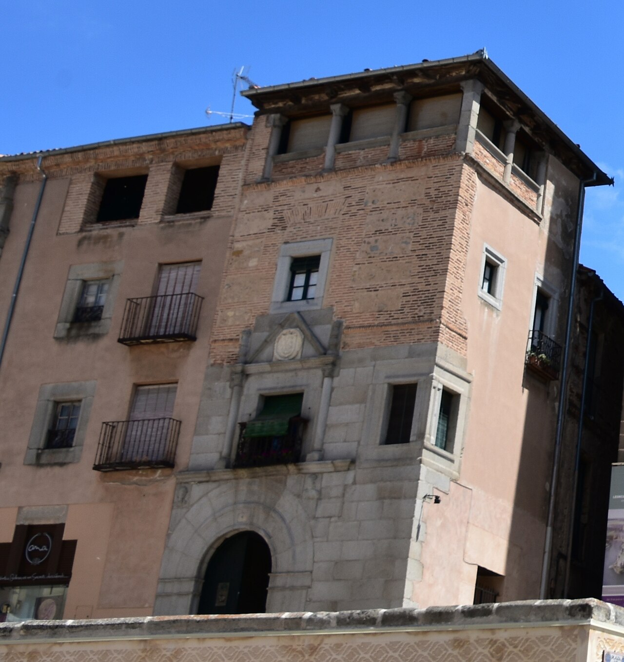Casa del Mayorazgo de los Galiachos