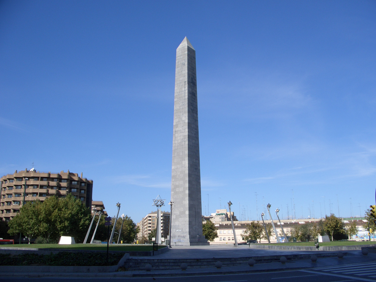 Obelisco Europa (Zaragoza)