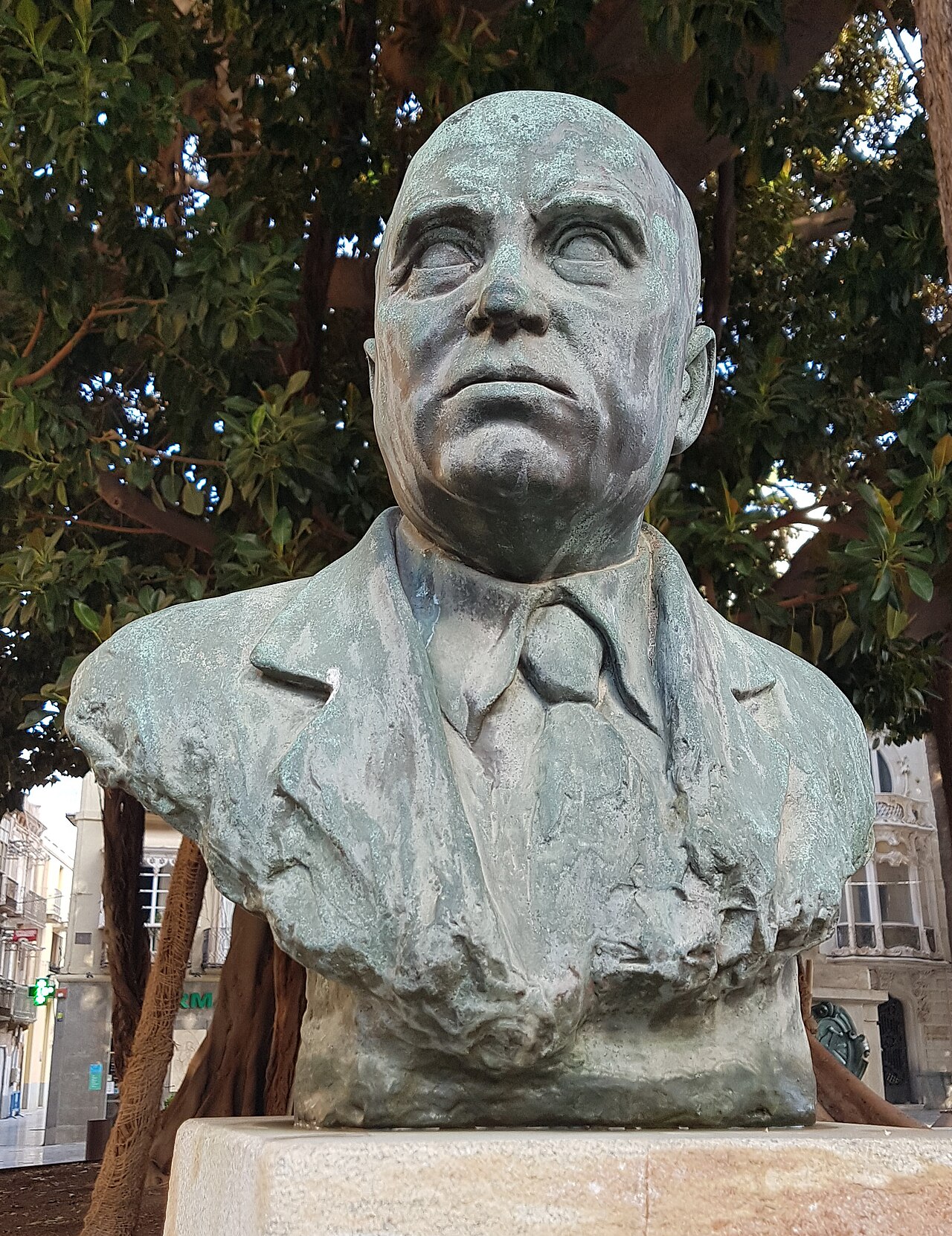monumento a Casimiro Bonmatí Azorín