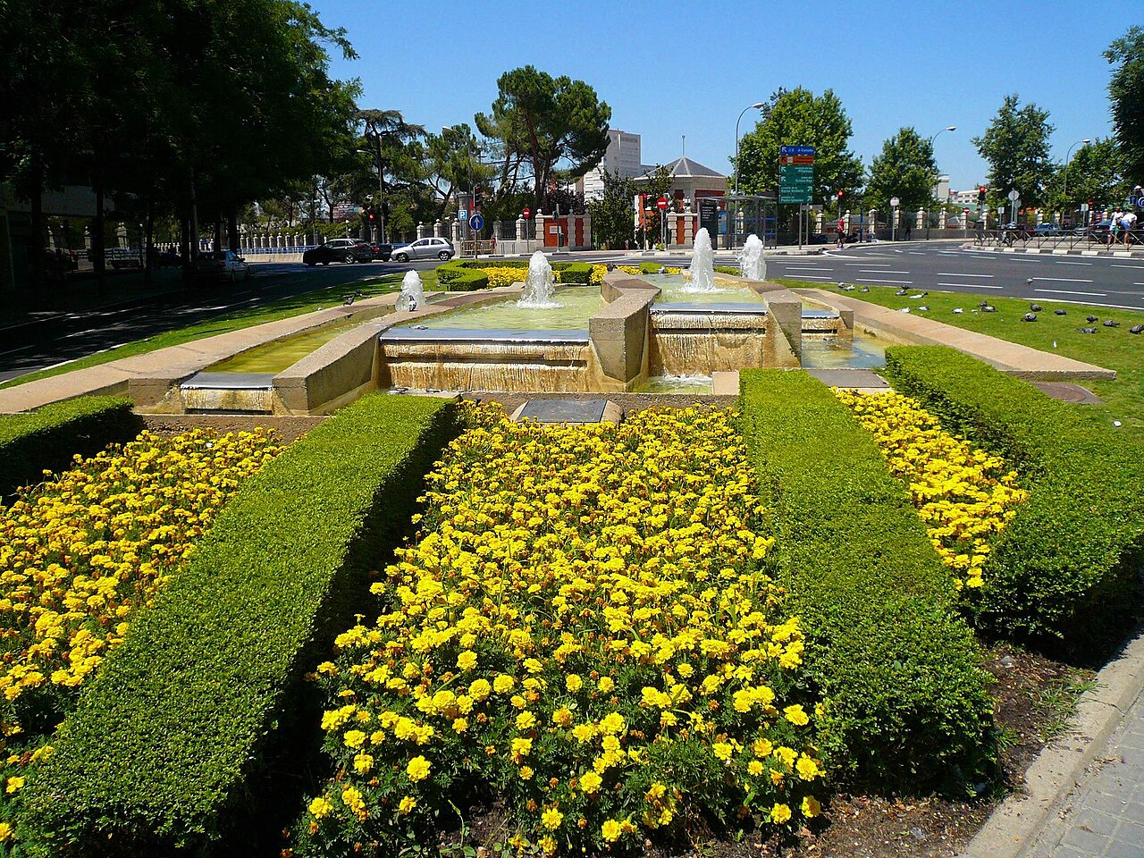 Fuente plaza Juan Zorrilla