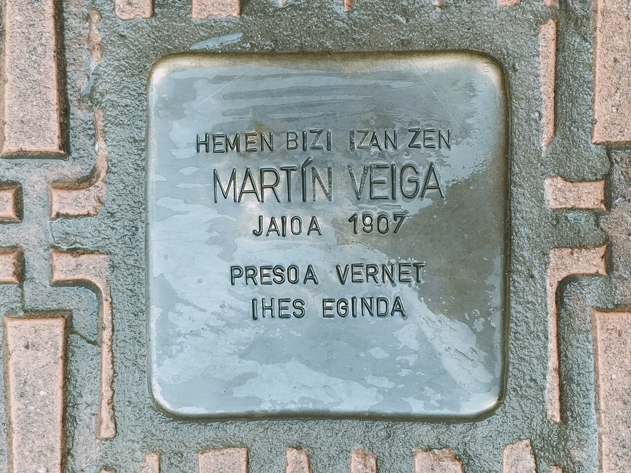 Stolperstein dedicada a Martín Veiga Uzcati