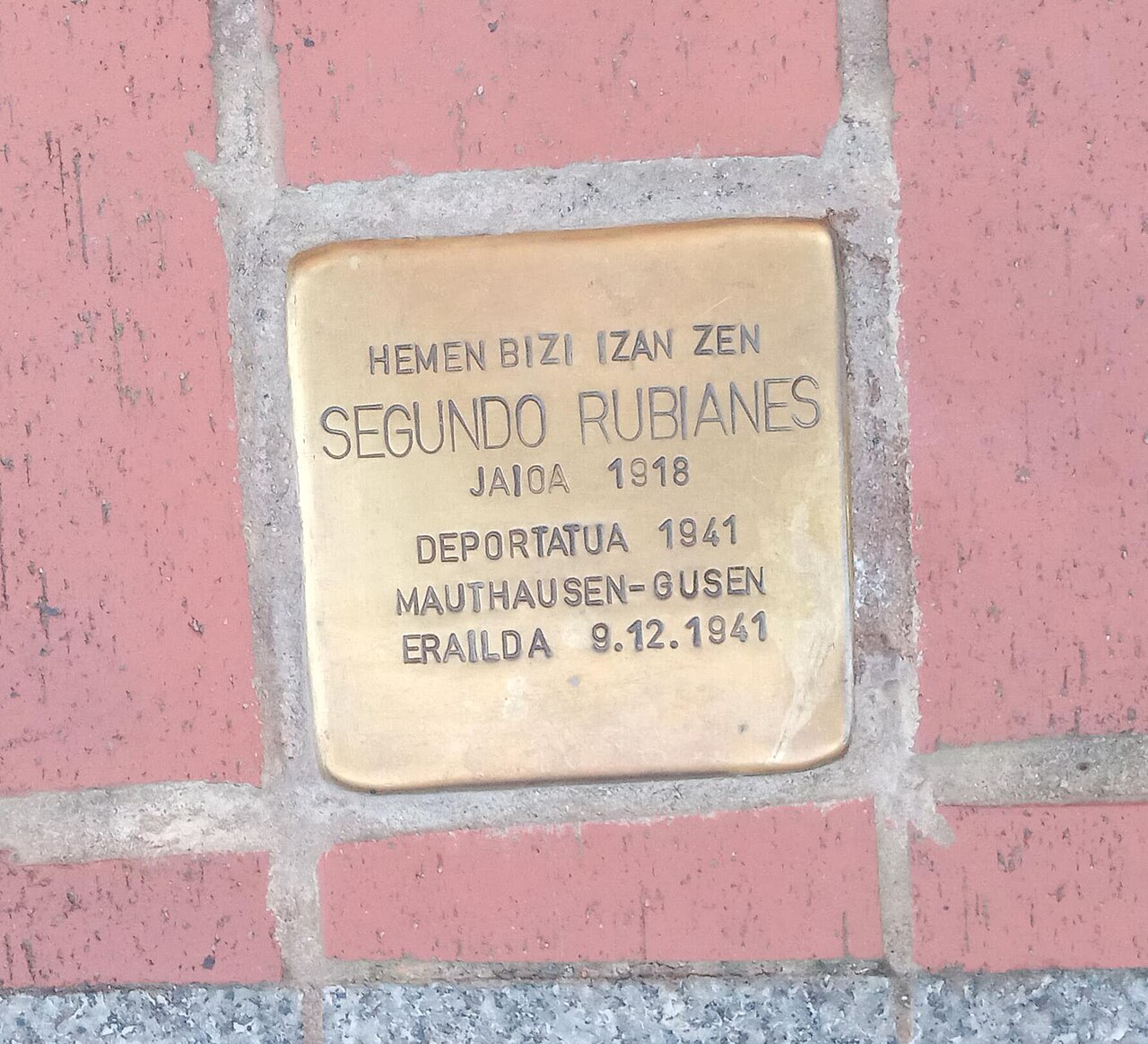Stolperstein dedicada a Segundo Rubianes Castroviejo