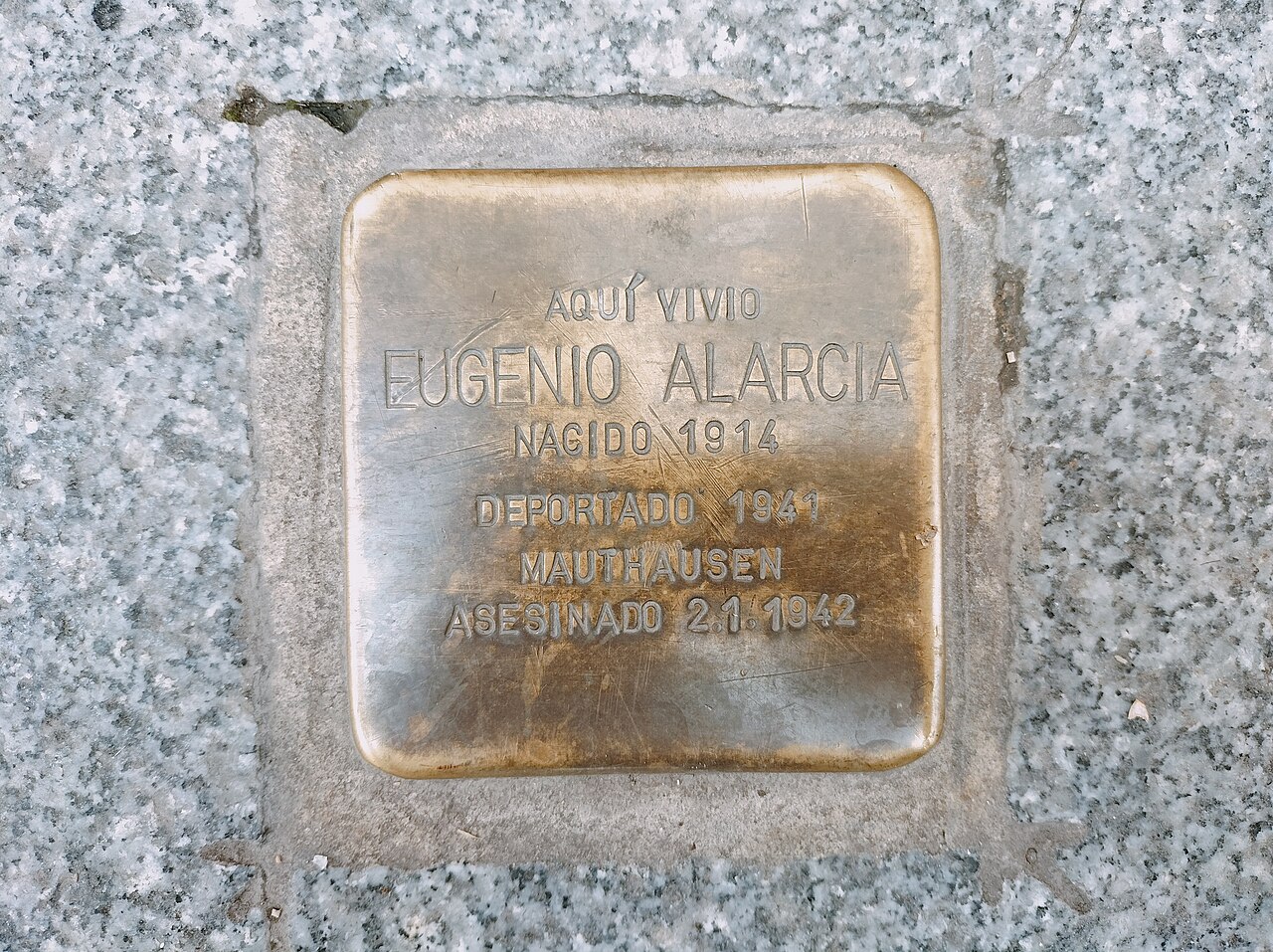 Stolperstein dedicada a Eugenio Alarcia Obregón