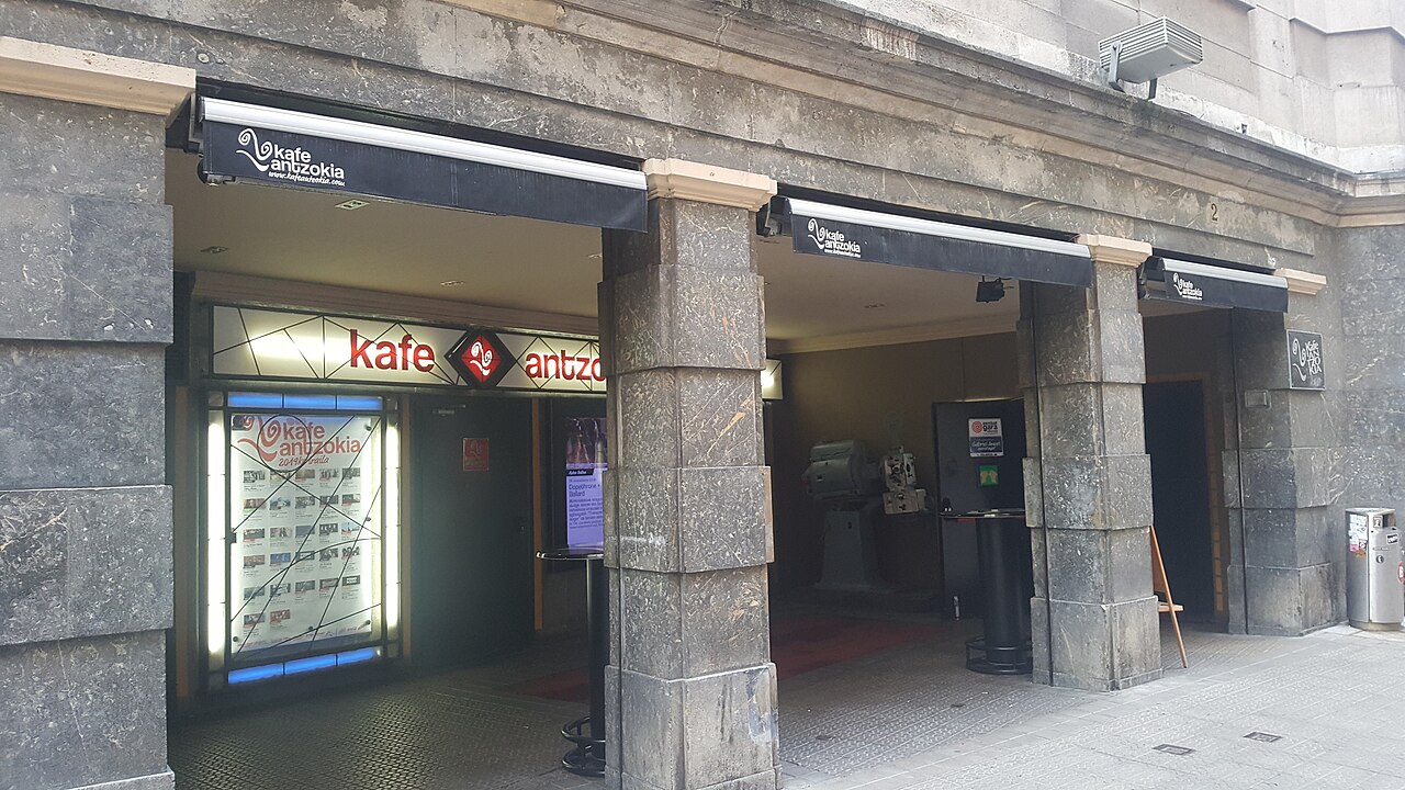 Kafe Antzokia