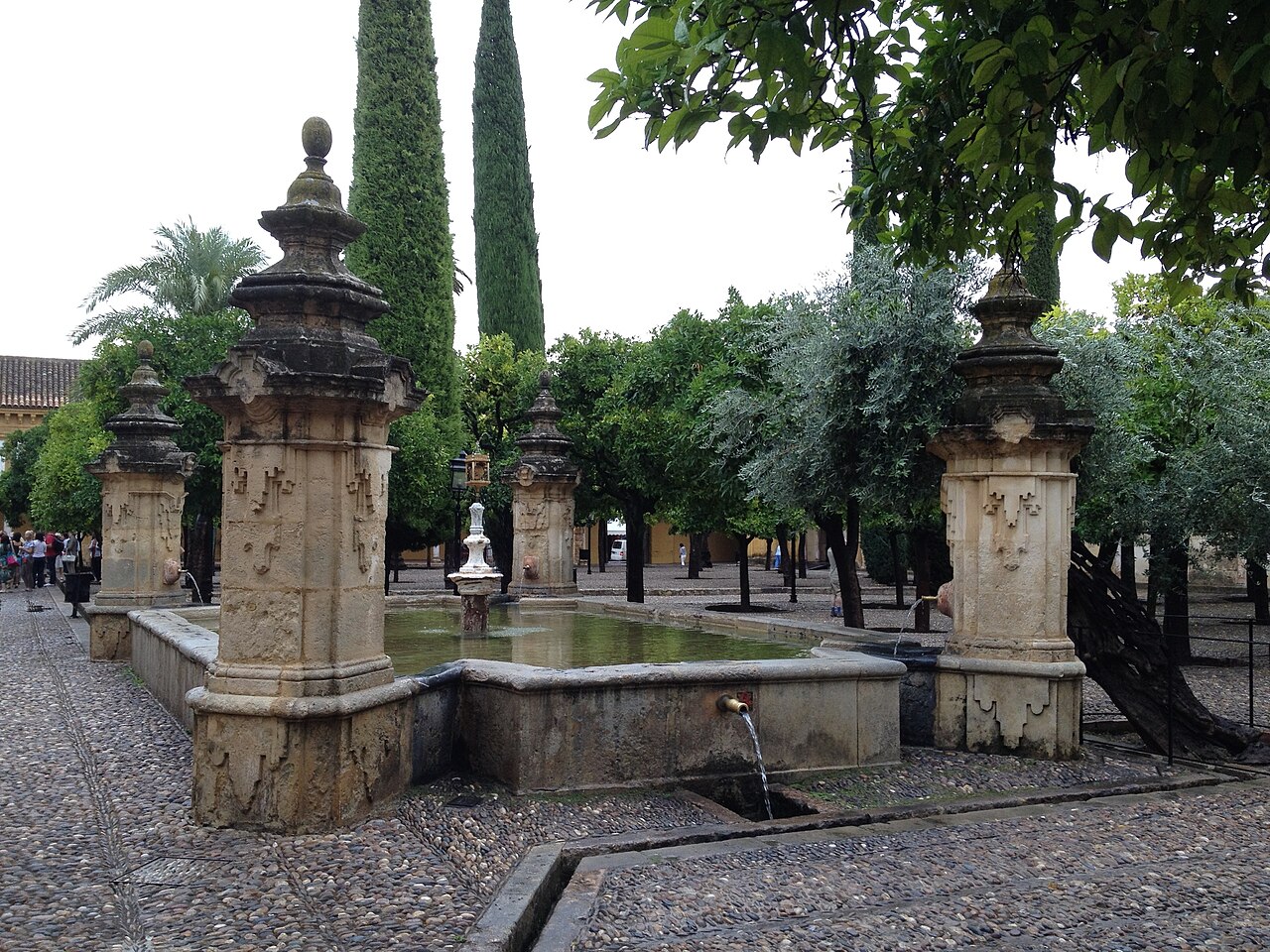 Fuente de Santa María