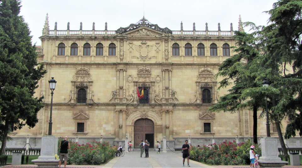 Colegio Militar de Caballería de Alcalá de Henares
