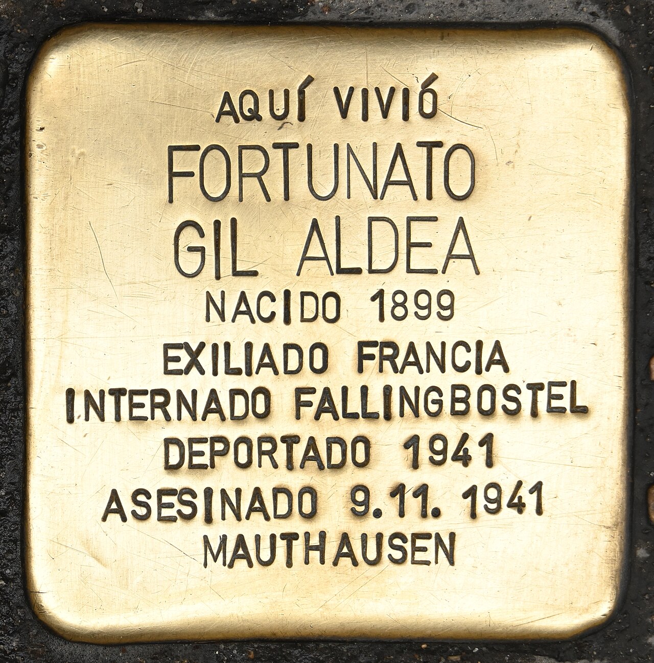 Stolperstein en memoria de Fortunato Gil Aldea