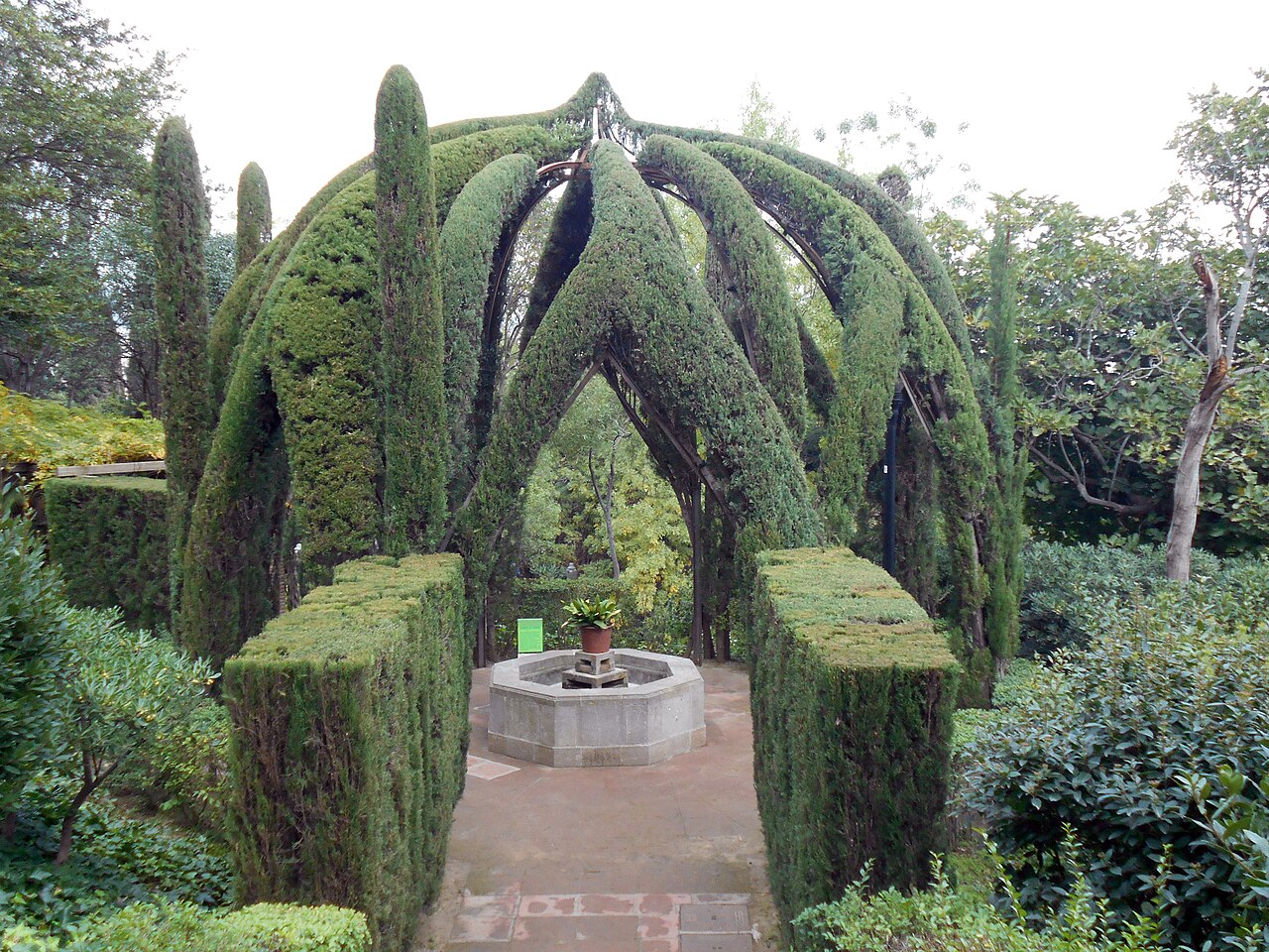 Jardins de Laribal: Glorieta de Xiprers