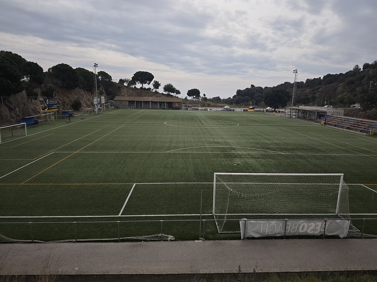 Camp de futbol de Tiana