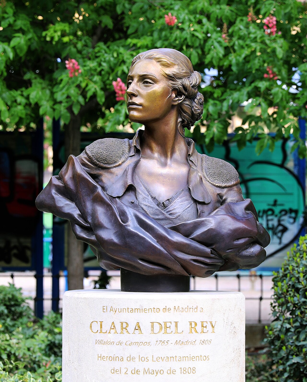 Busto a Clara del Rey