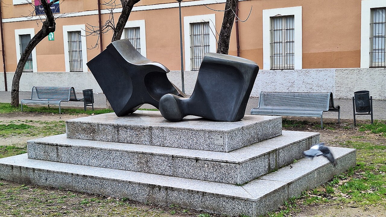 Escultura Abraçada