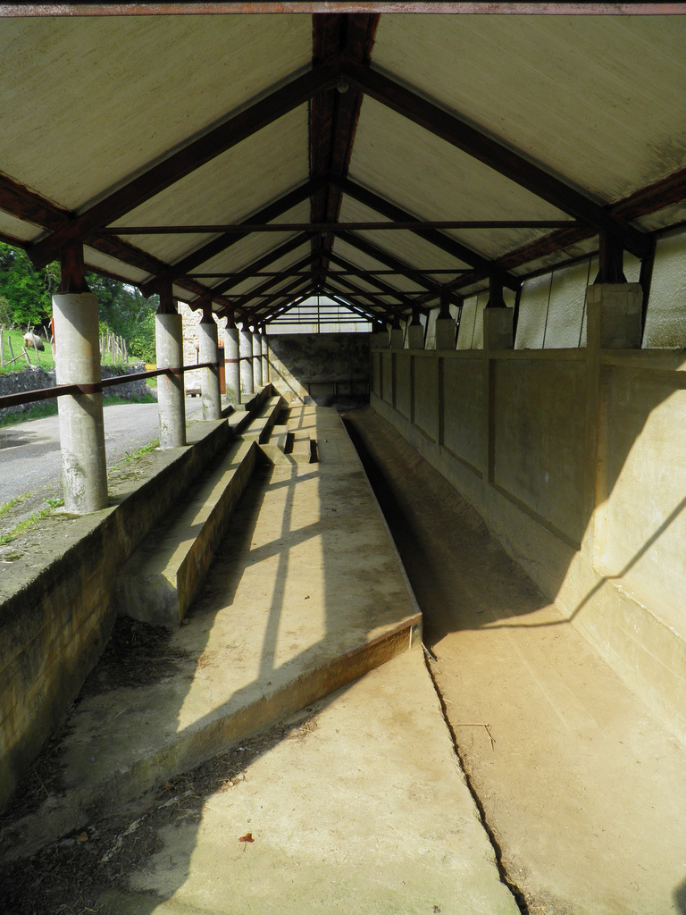 Etxaguen bowling alley