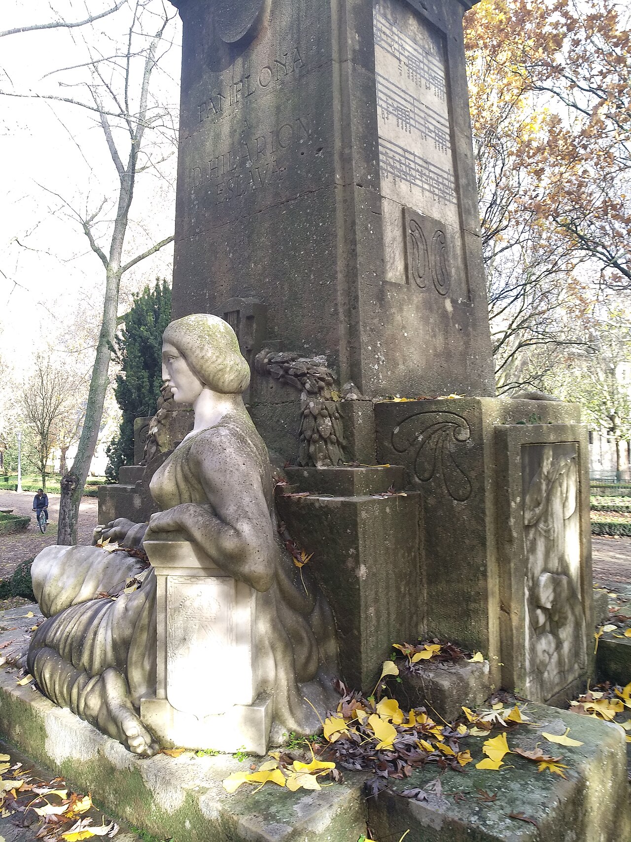 Primer monumento a Pablo Sarasate, Pamplona