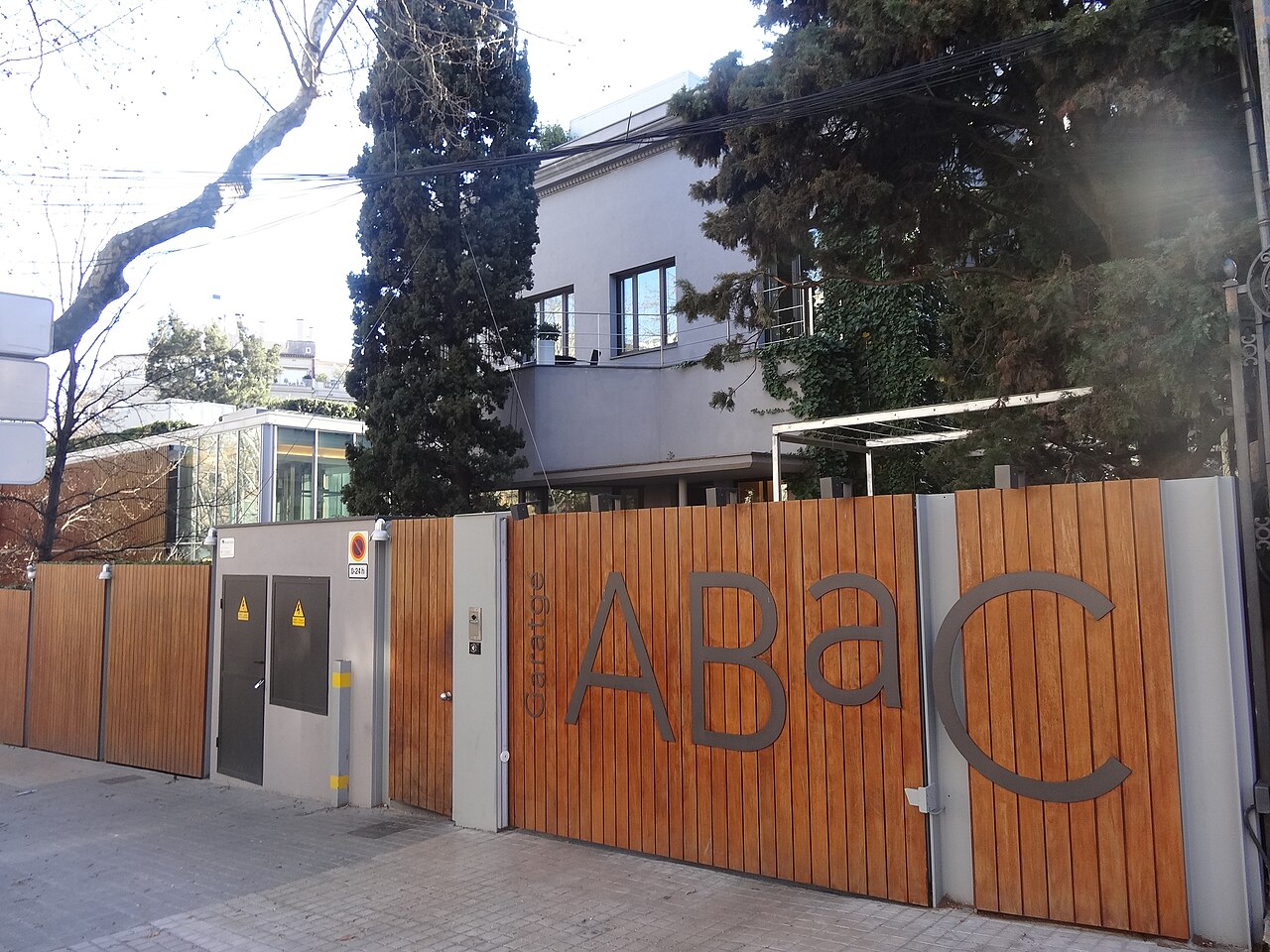 ABaC