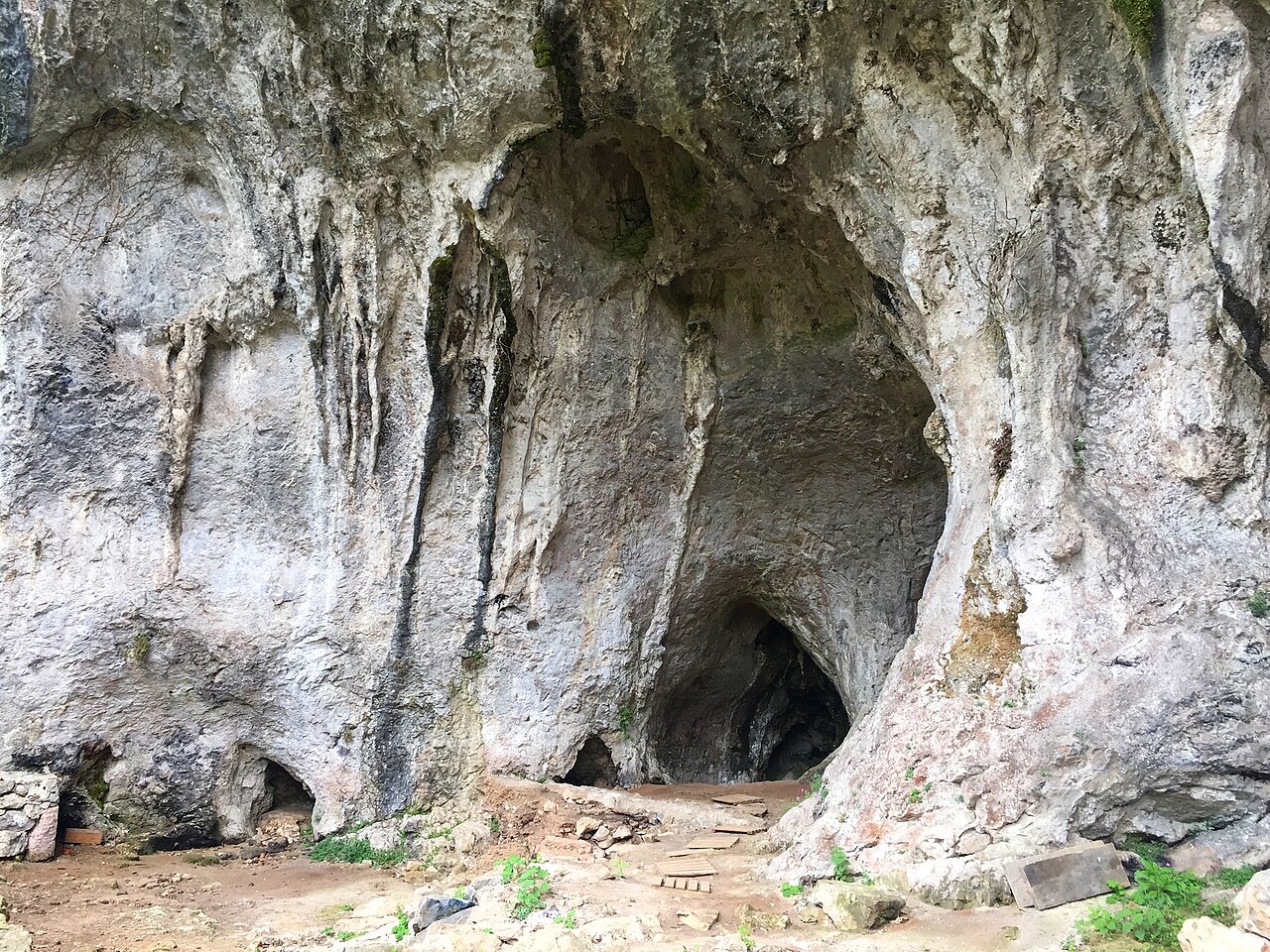 Abrigo de Santo Adriano