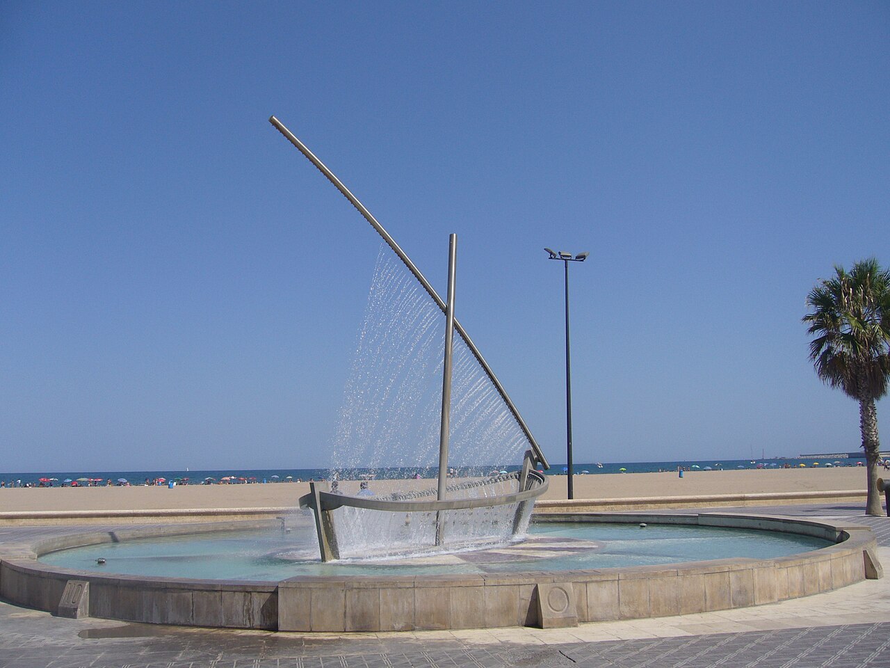 Fuente a la actividad marinera
