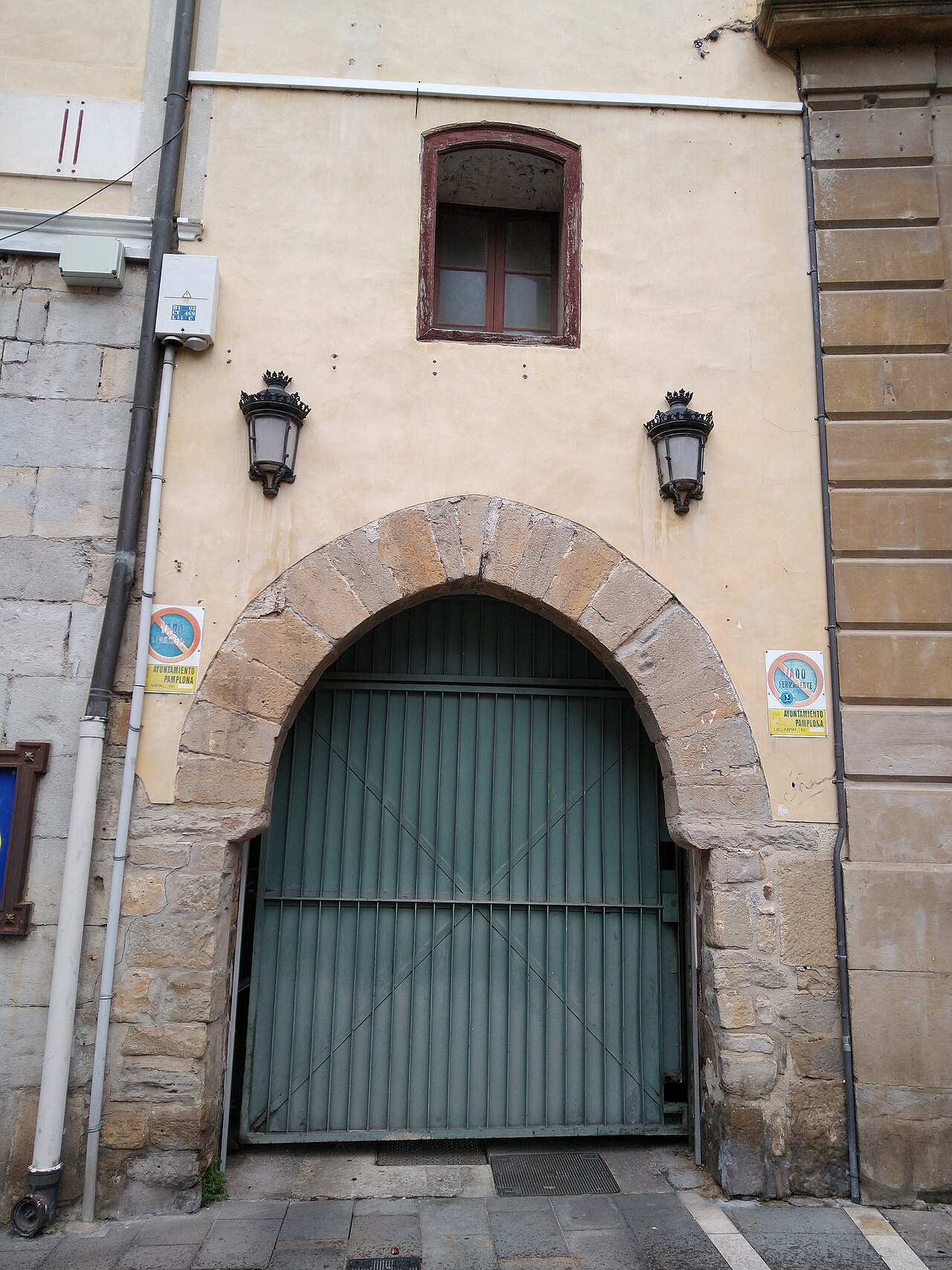 Arco medieval (Navarrería)