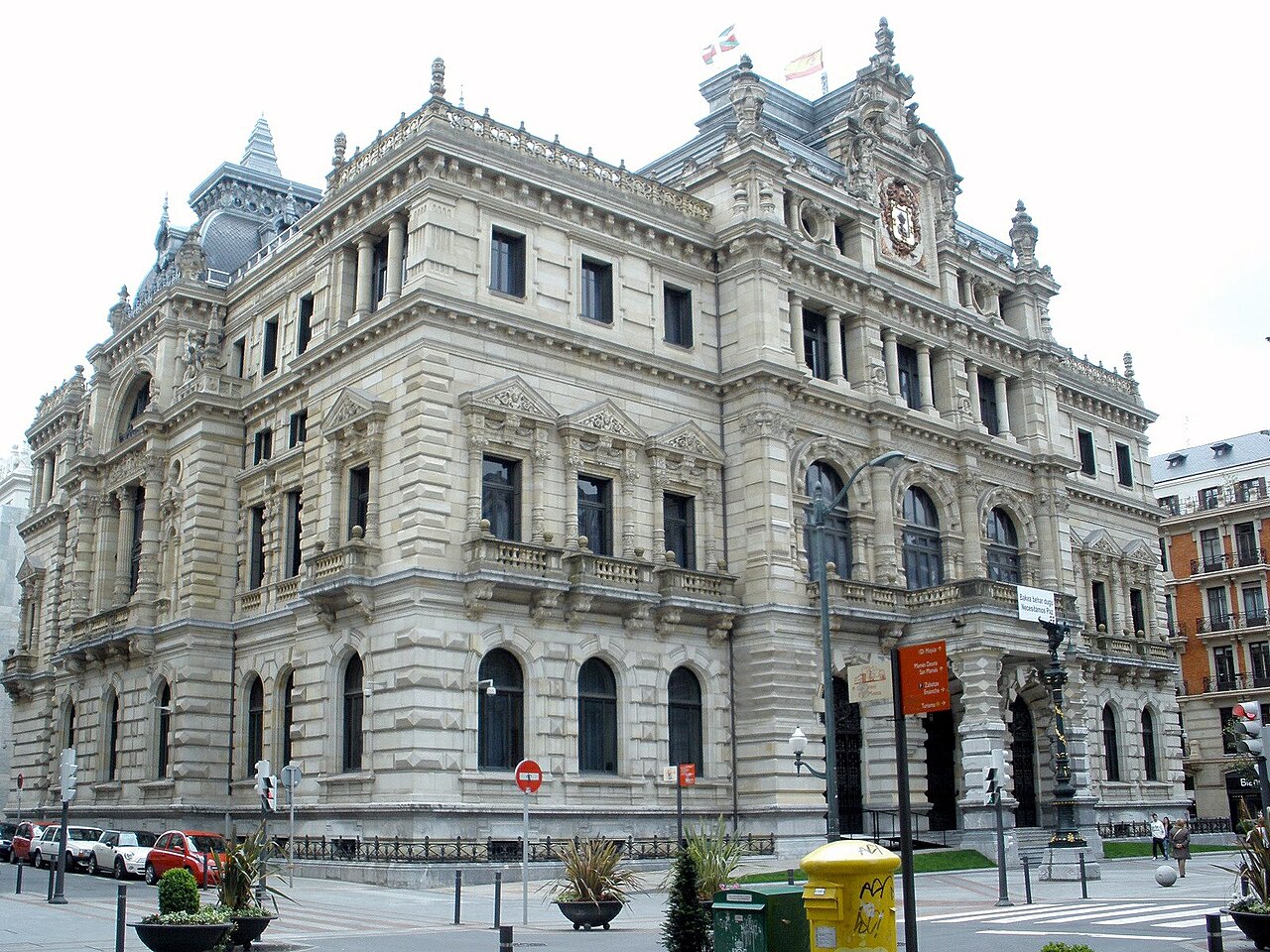 Palacio de La Diputación Foral de Vizcaya