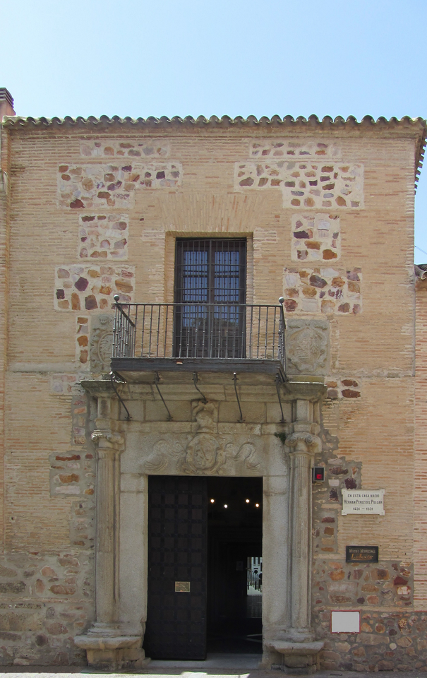 Casa de Hernán Pérez del Pulgar Museo Municipal J. Villaseñor''