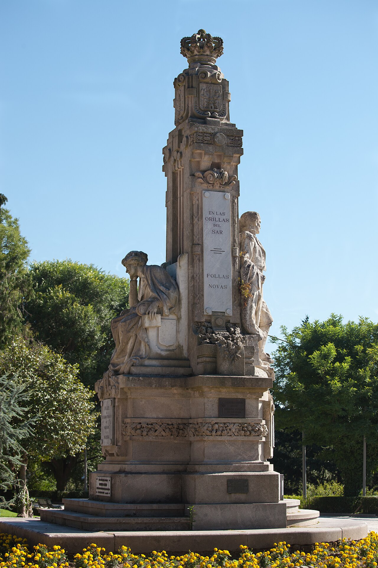 monumento a Rosalía de Castro