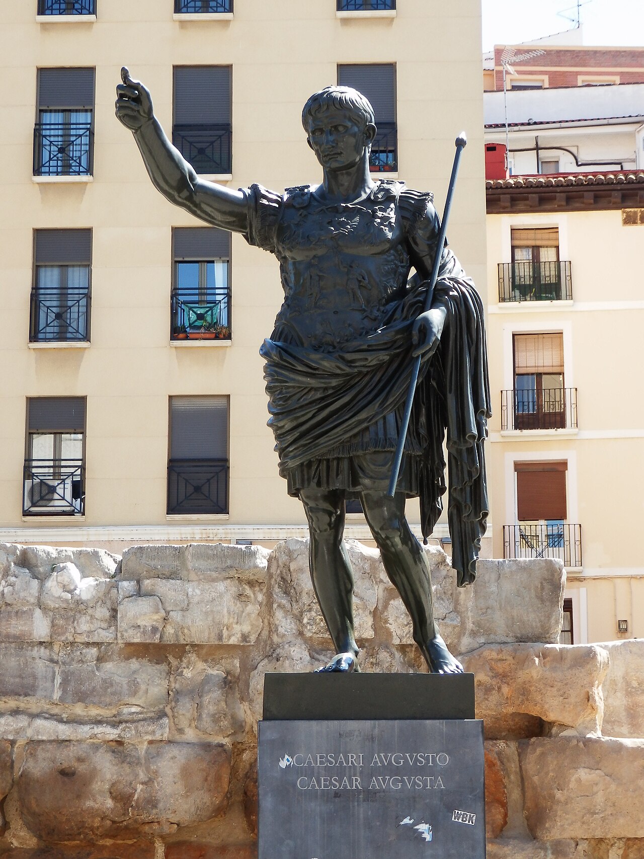 Monumento a César Augusto