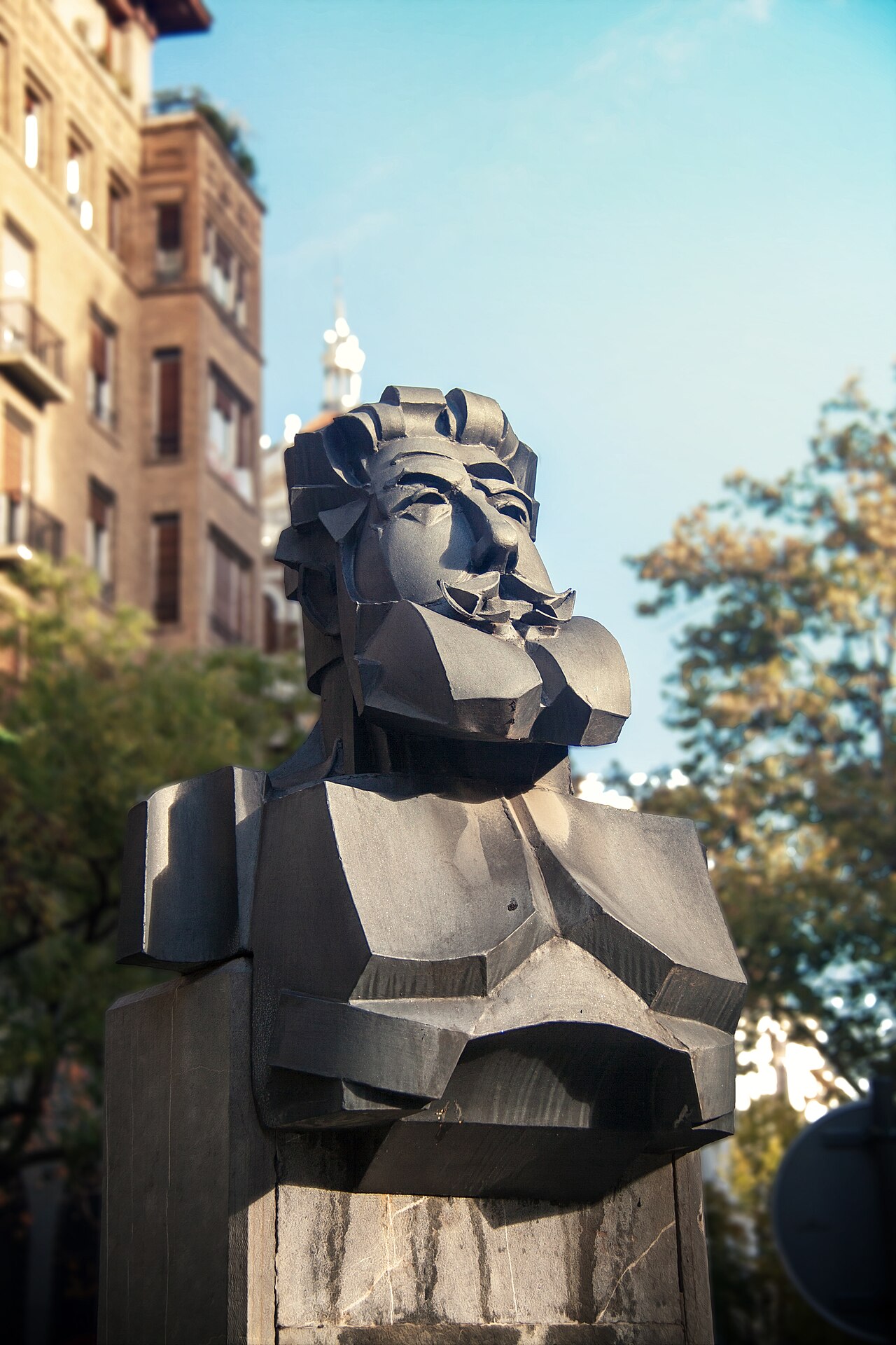 Monumento a Joaquín Costa