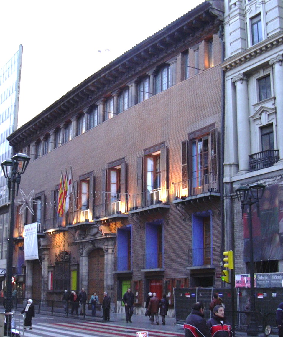 Casa palacio de los condes de Sástago