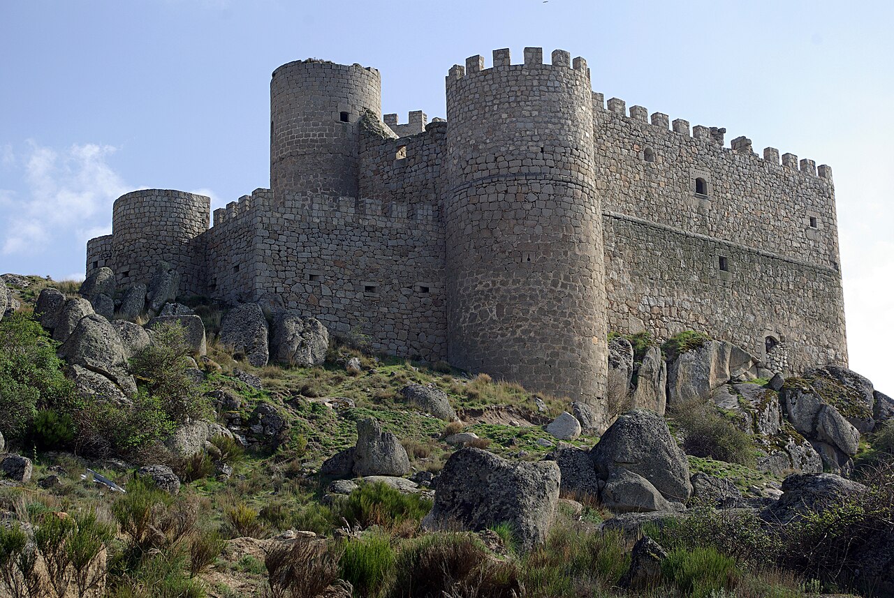 castillo de Manqueospese