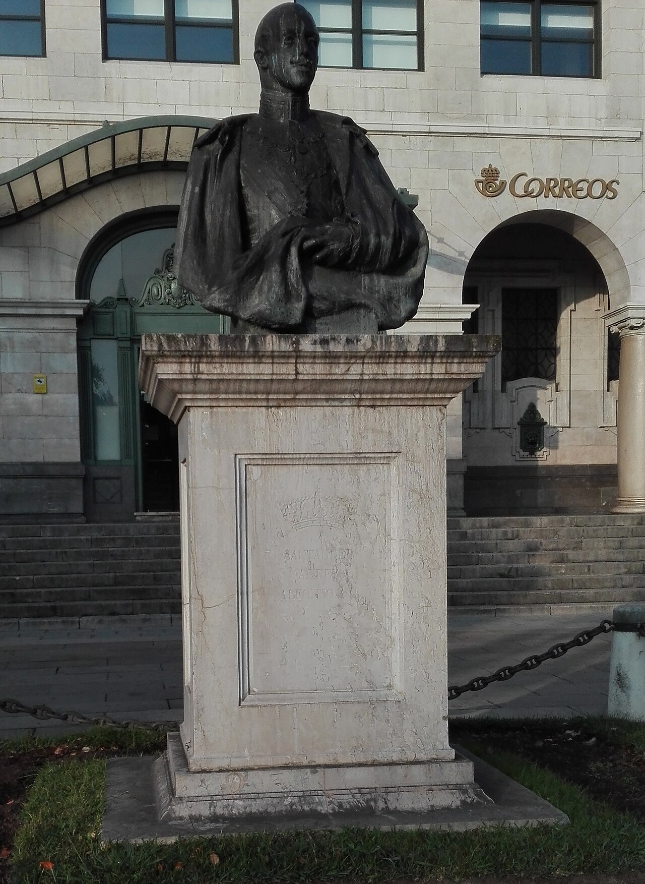 Busto de Alfonso XIII