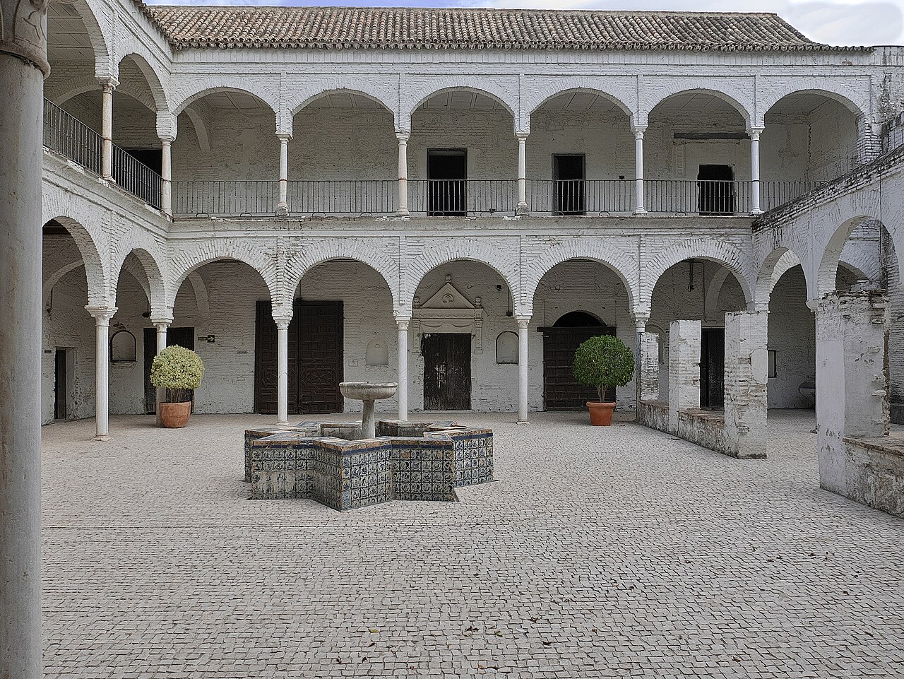 Convento de Santa María de los Reyes