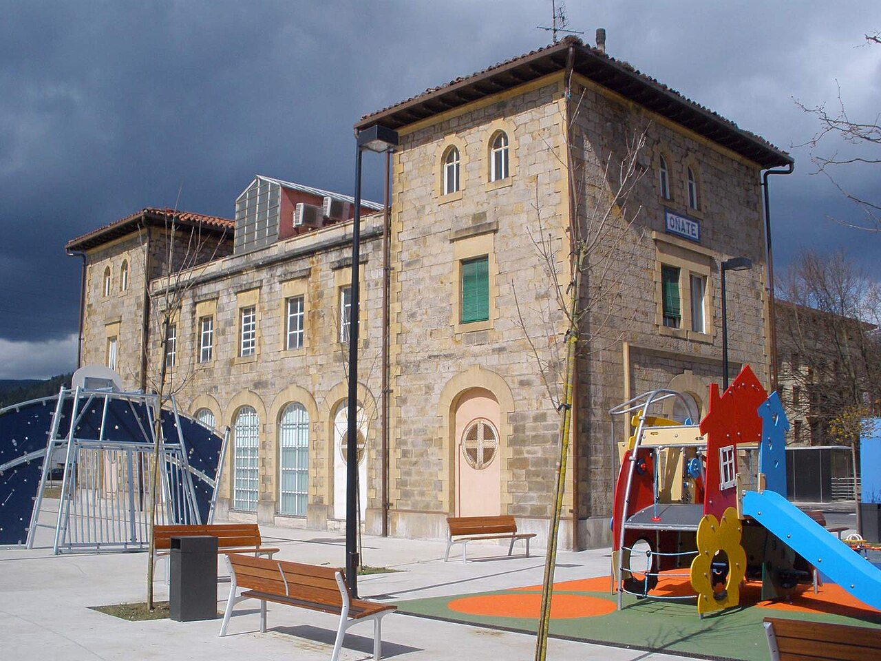Estación Del Ferrocarril