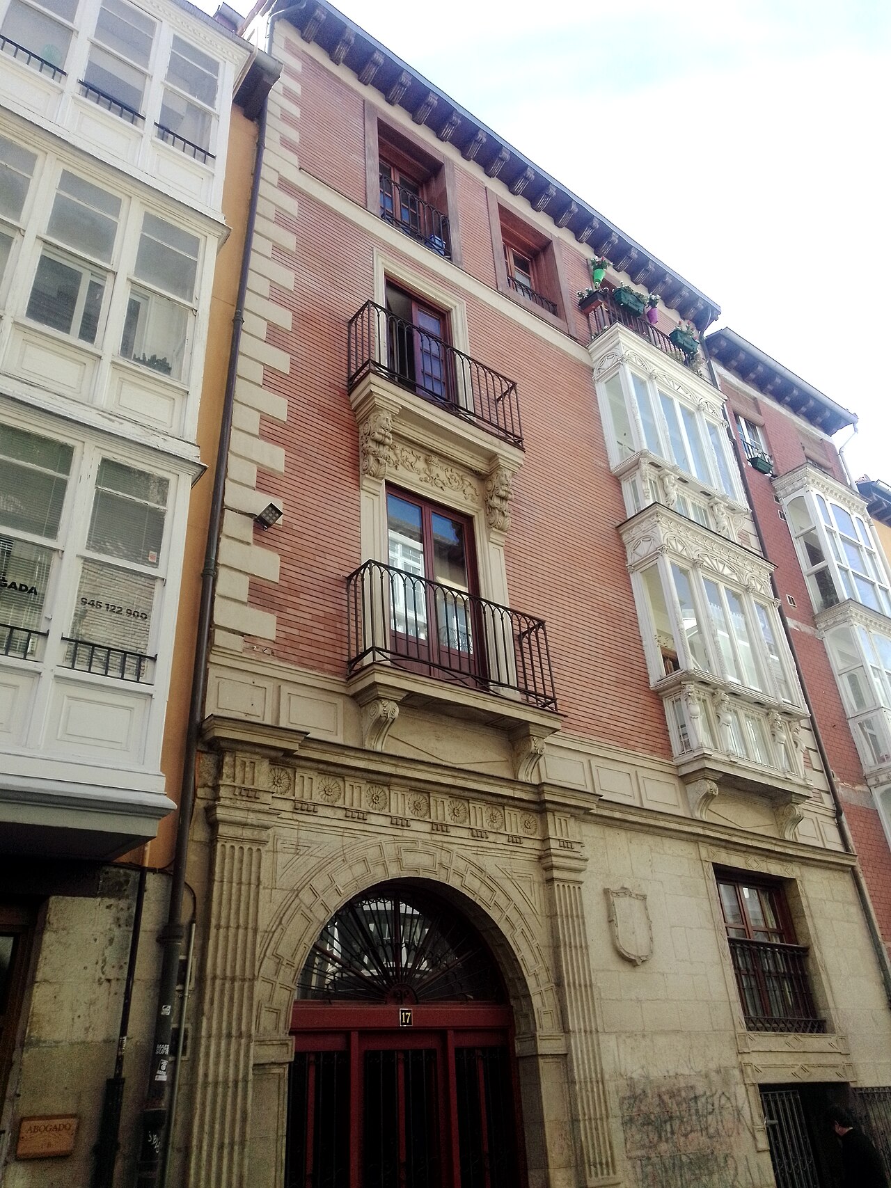 Casa Cuchillería 17