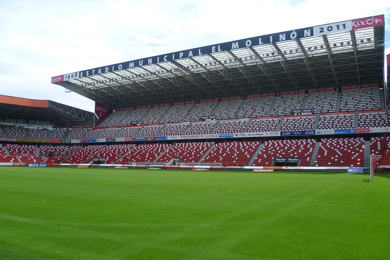 Estadio El Molinón-Enrique Castro Quini