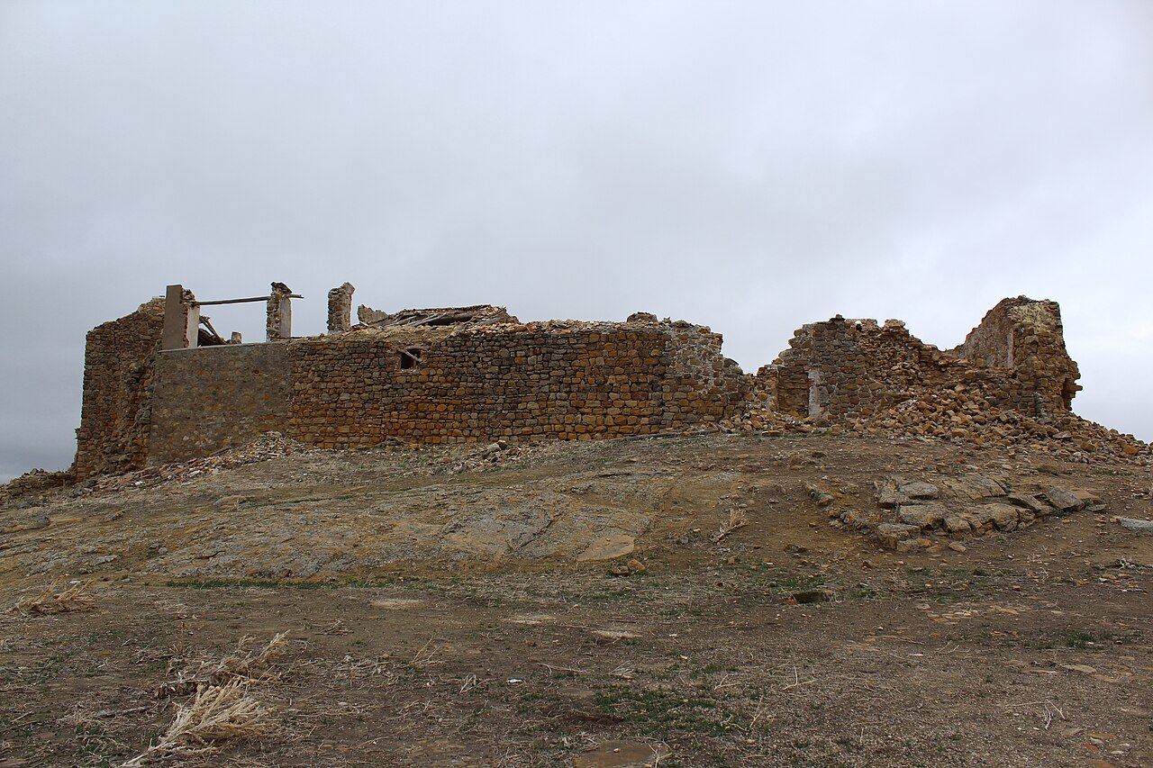 Castillo Fuente Tetar