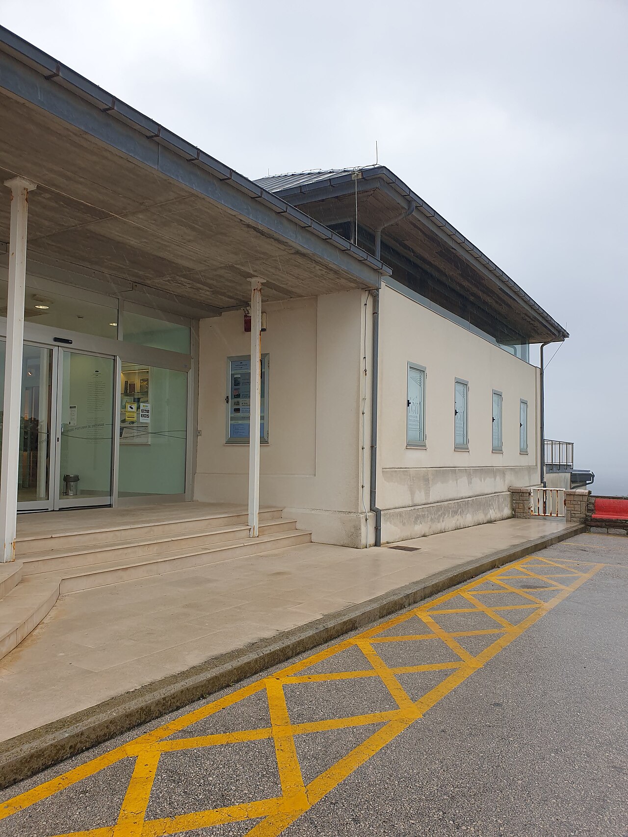 Centro de Arte Faro de Cabo Mayor